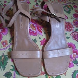 10M Beige Nude Bandolino Sandals